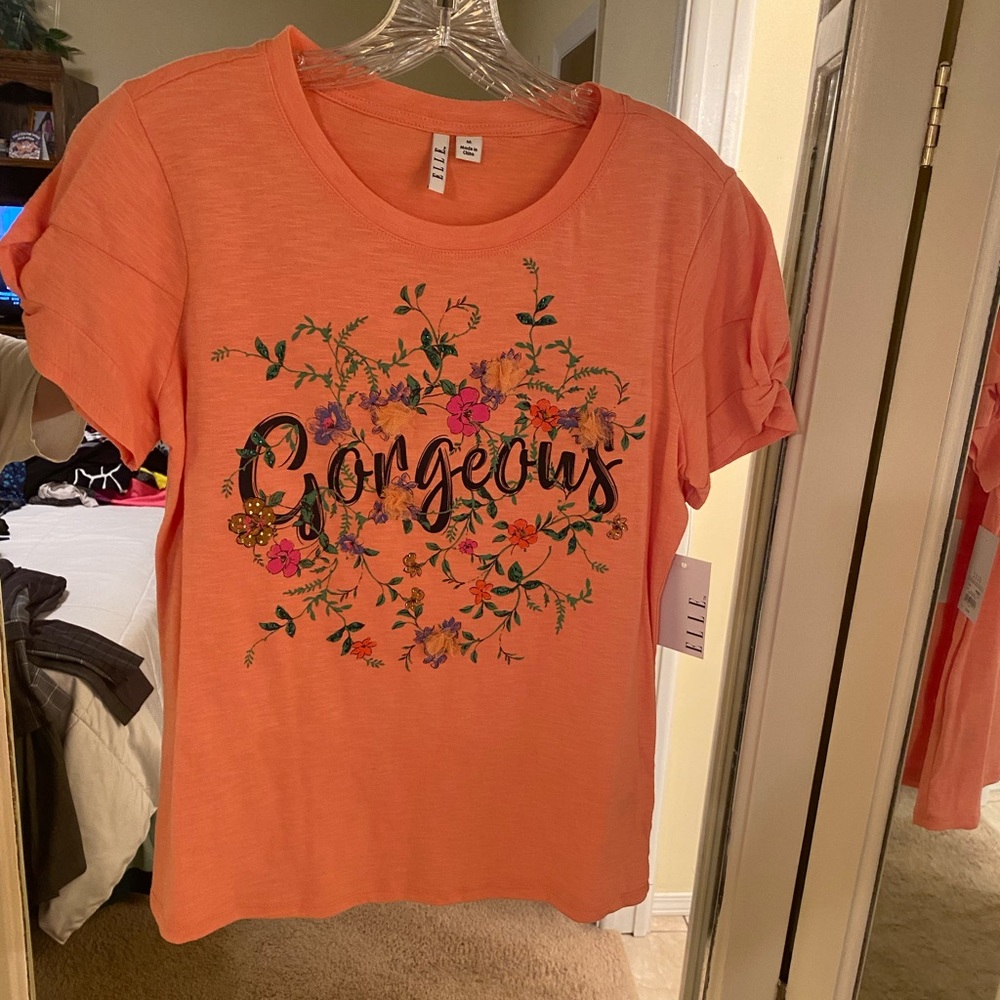 ELLE GORGEOUS M Medium Top NWT Embellished